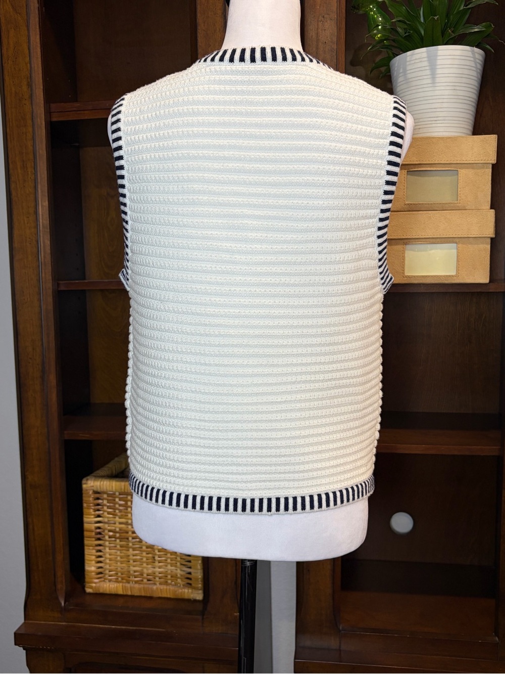 Joie Navy Ivory Textured Knit Sweater Vest Gold Button Coastal Chic | M - Picture 4 of 11